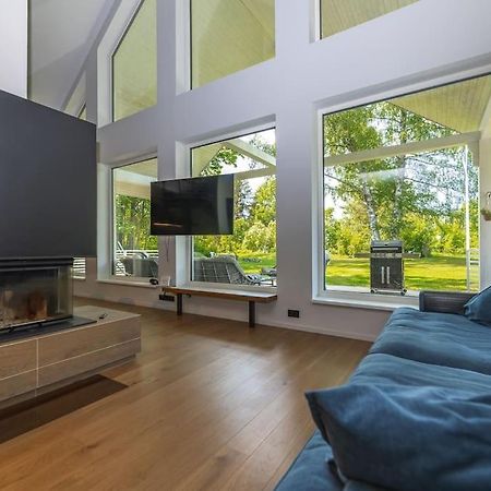 Modern Villa With Sauna & Hot Tub Hiiumaa Luaran gambar