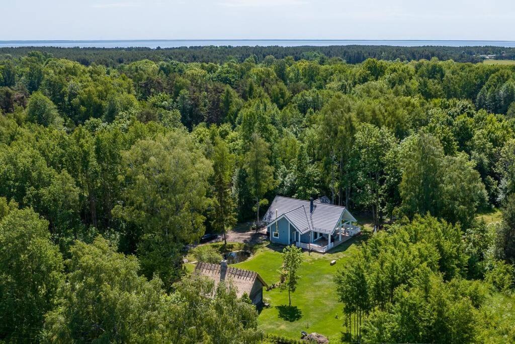 Modern Villa With Sauna & Hot Tub Hiiumaa Luaran gambar