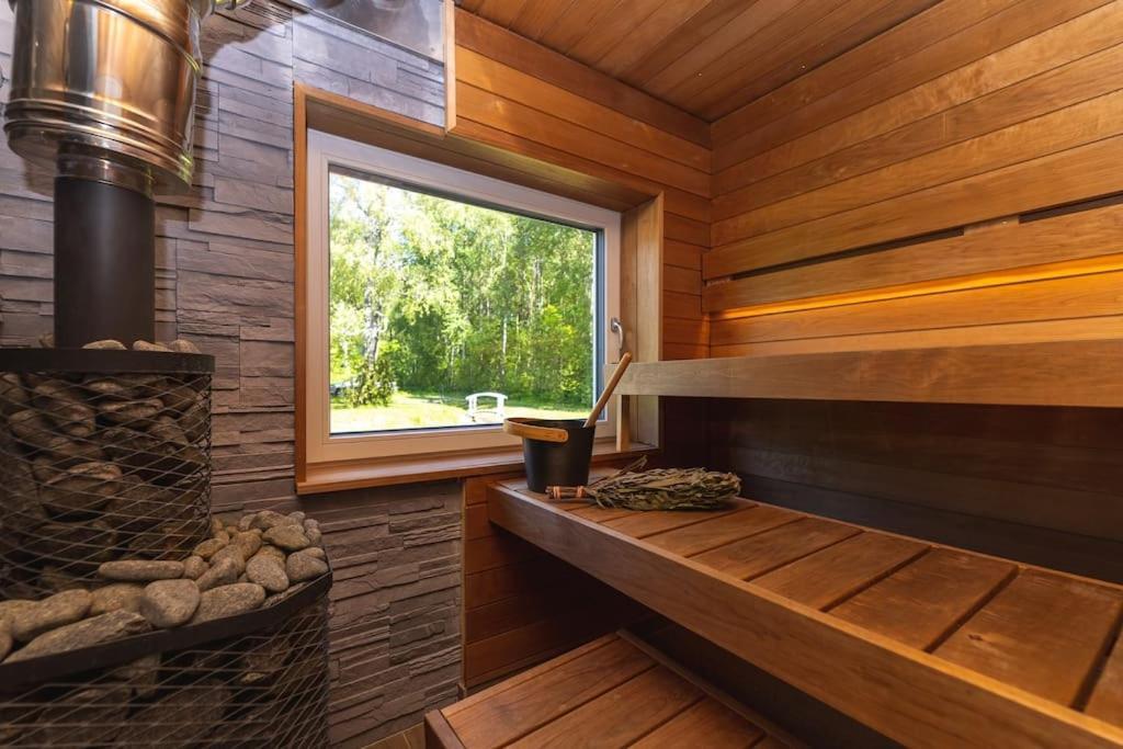 Modern Villa With Sauna & Hot Tub Hiiumaa Luaran gambar