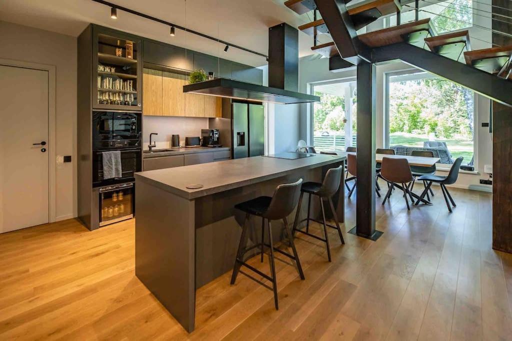Modern Villa With Sauna & Hot Tub Hiiumaa Luaran gambar